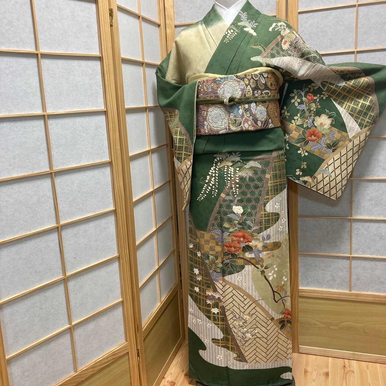 2874# Japanese Kimono Vintage Womens Silk Fabric Robe Kimono only sold Green