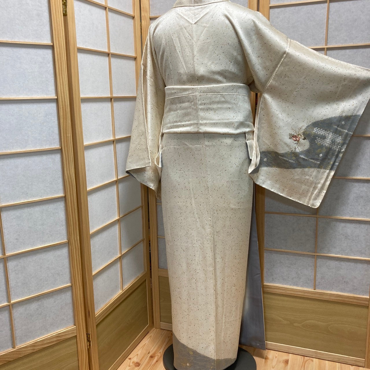 2876# Japanese Kimono Vintage Womens Silk Fabric Robe Kimono only sold