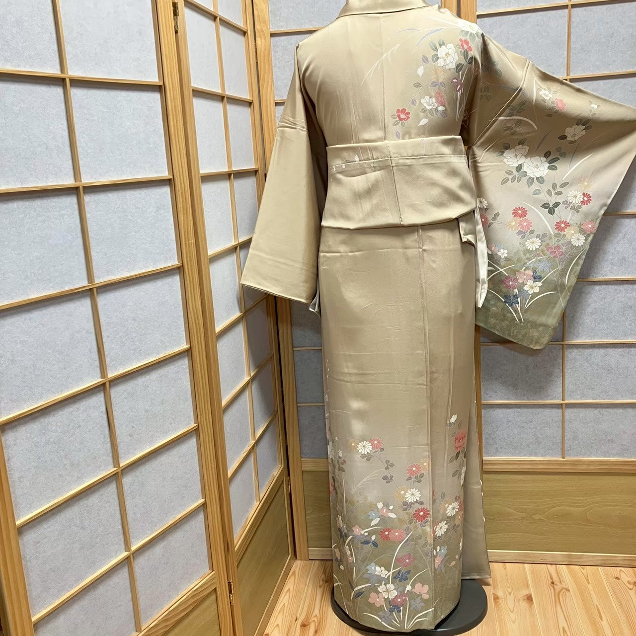 7799# Japanese Kimono Vintage Womens Silk Fabric Robe Kimono only sold
