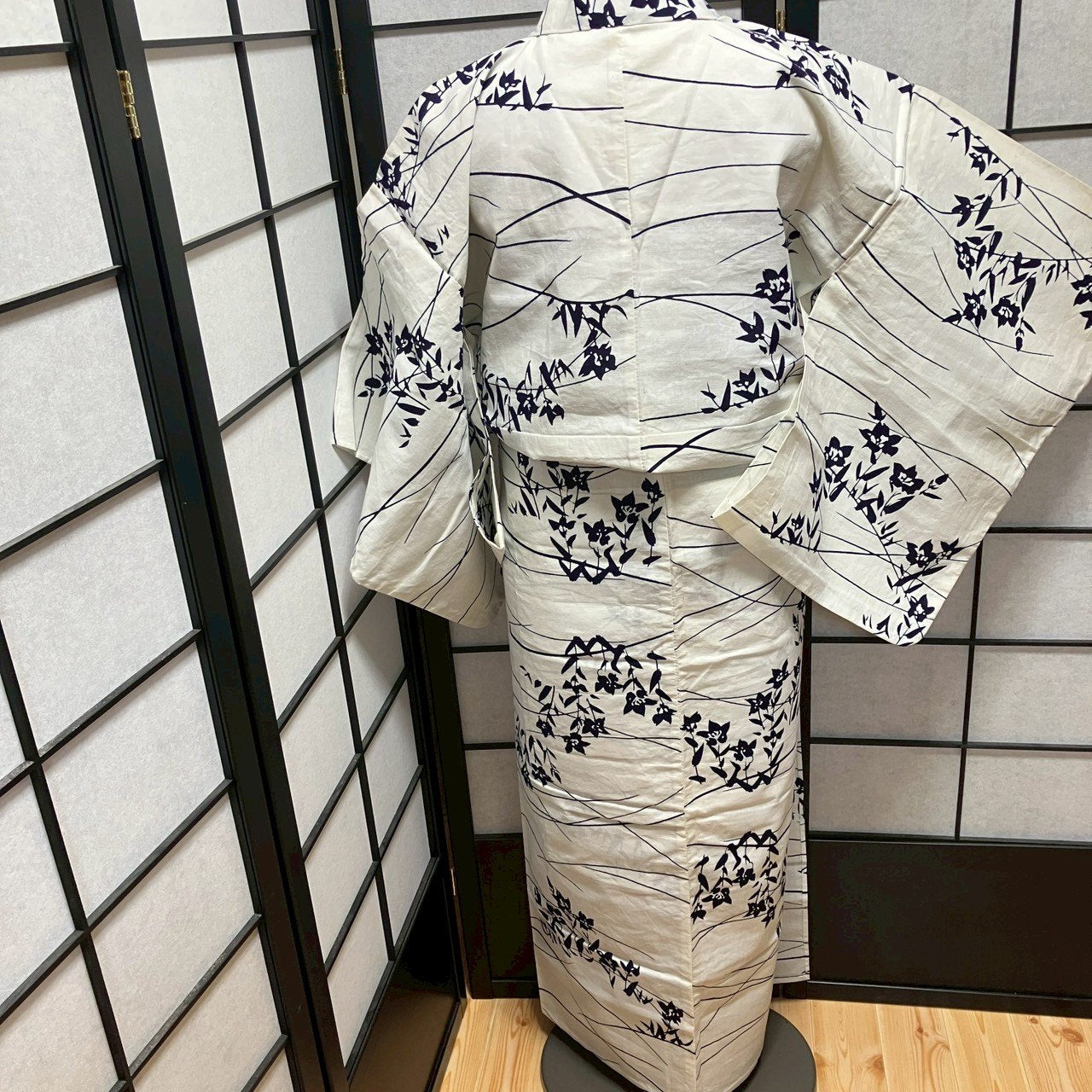 ［9428］浴衣 草花文様 白 綿 レディース リメイク ゆかた