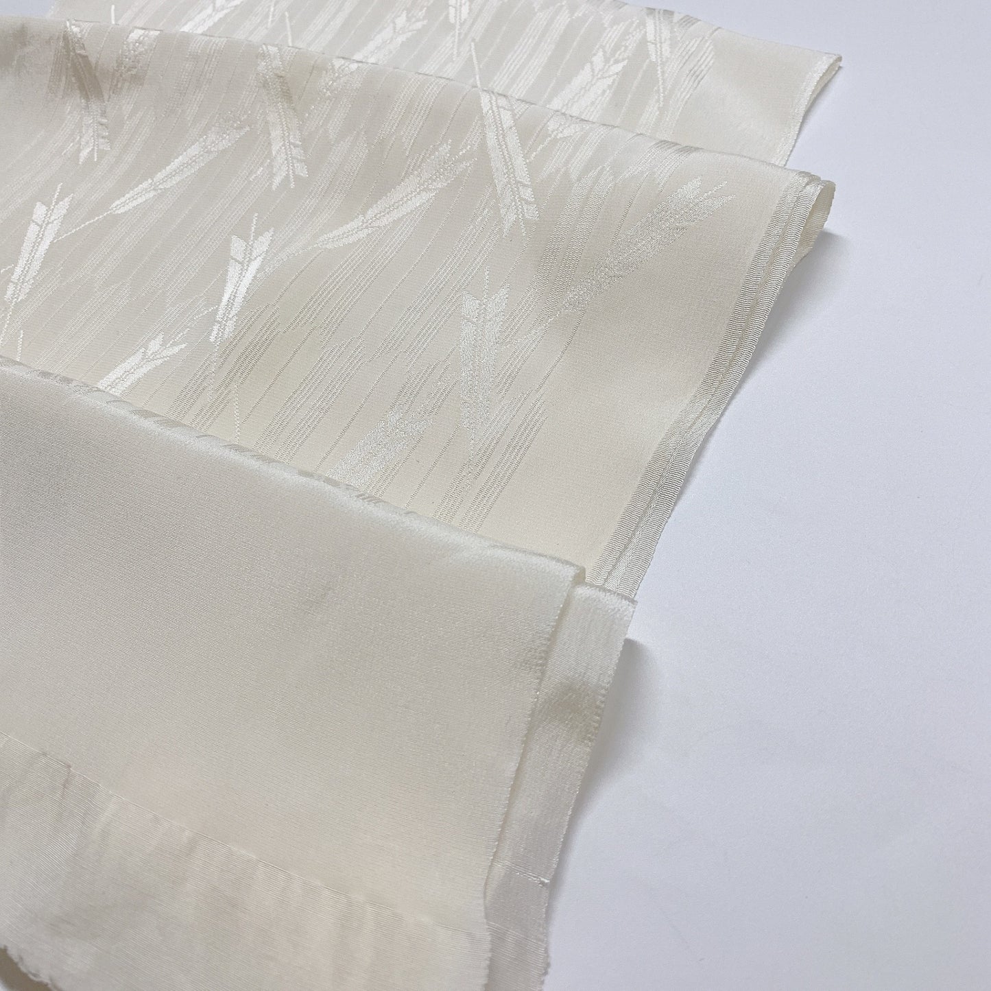 ［8407］帯締め 帯揚げ セット 矢羽根文様 銀糸 正絹 着物 帯絞め