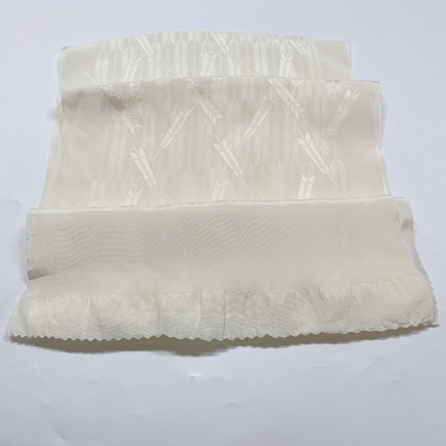 ［8407］帯締め 帯揚げ セット 矢羽根文様 銀糸 正絹 着物 帯絞め