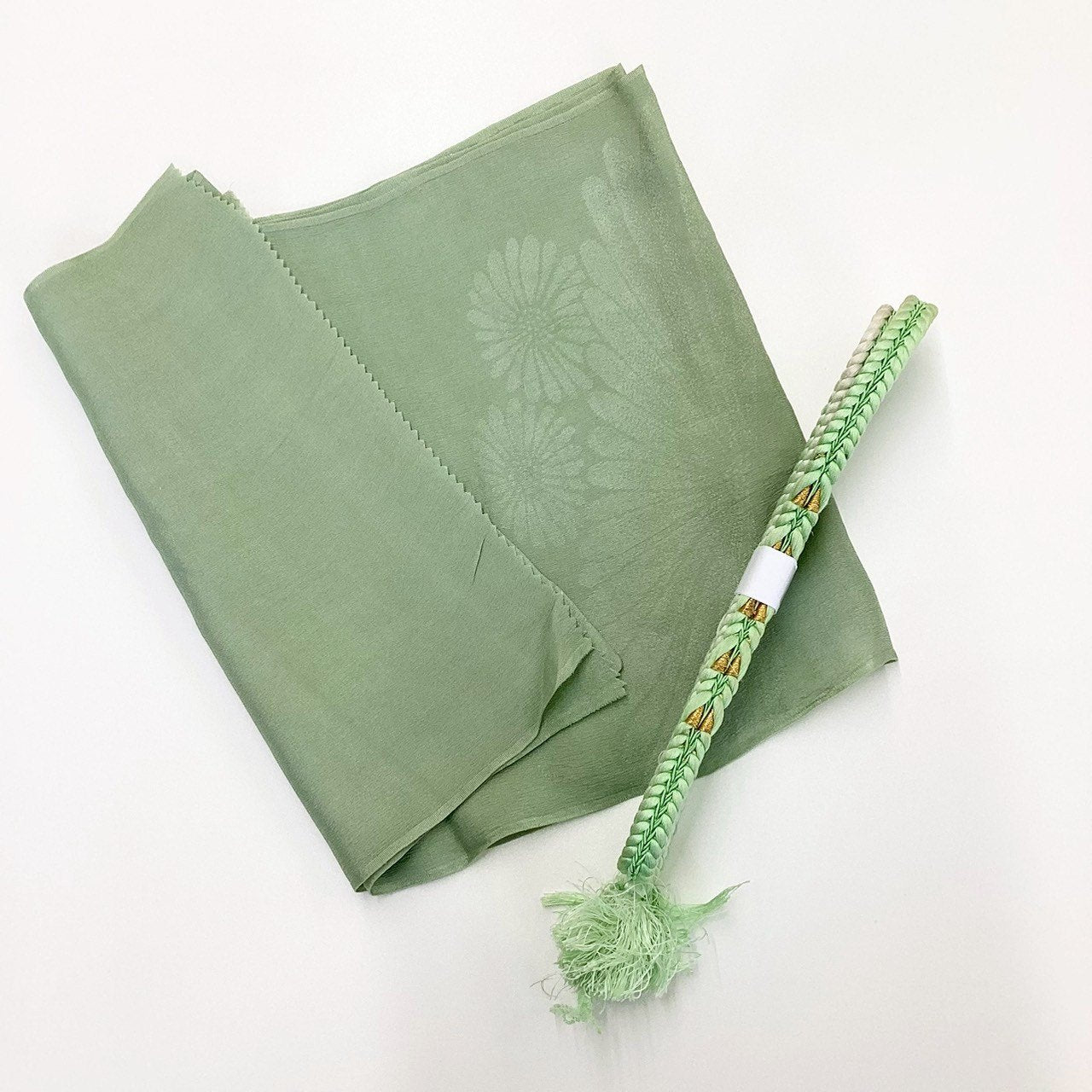 ［8495］帯締め 帯揚げ セット 菊花文様 金糸 正絹 着物 帯絞め