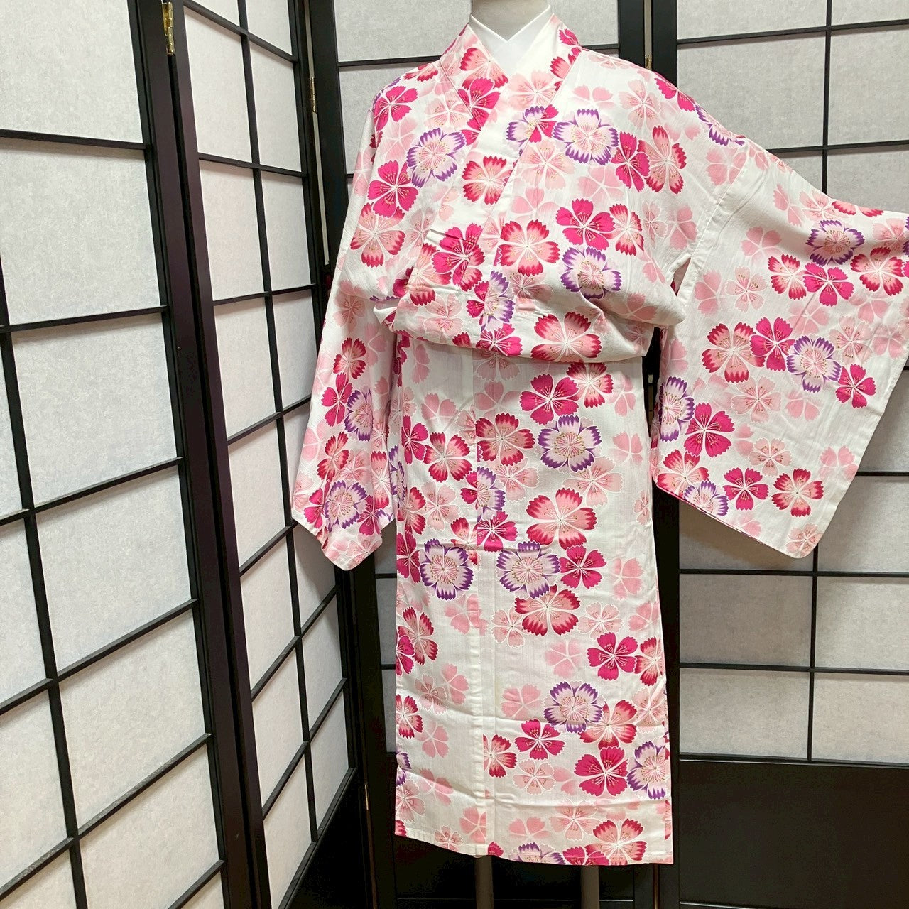 ［9118］浴衣 草花文様 金彩 綿 リメイク レディース ゆかた