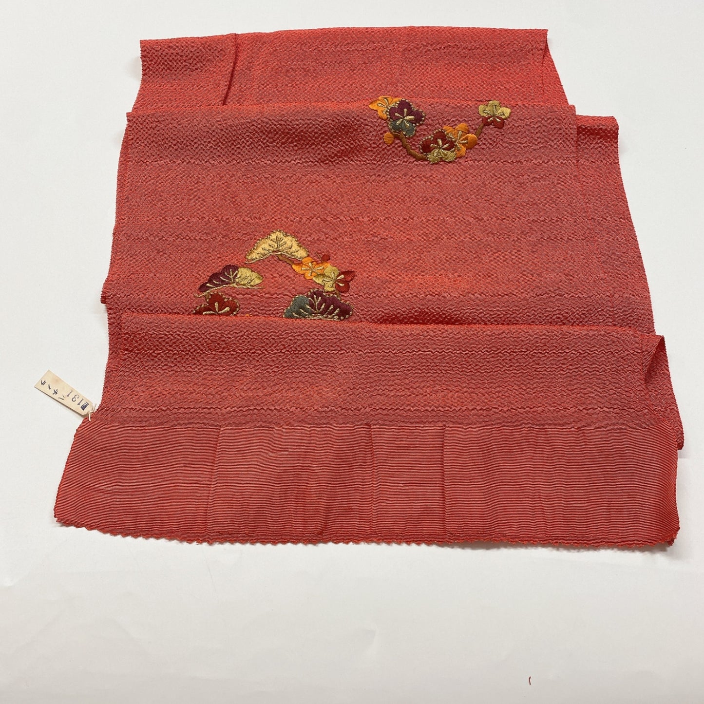 ［8362］帯締め 帯揚げ セット 松花文様 刺繍 金糸 縮緬 正絹 着物 帯絞め