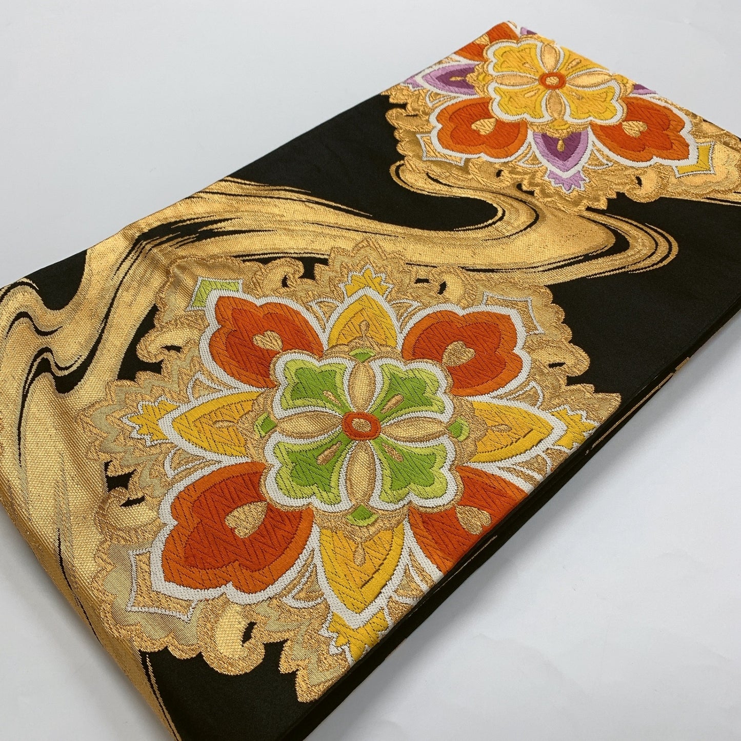 ［8981］袋帯 花菱流水文様 刺繍 金彩 黒 六通 正絹 着物 フォーマル