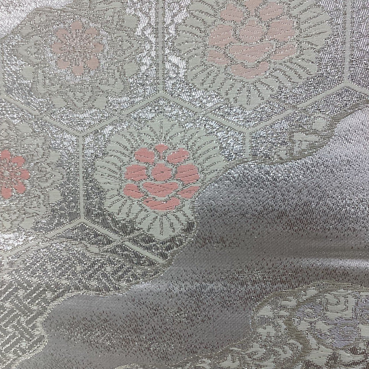 ［8827］袋帯 華紋亀甲唐草文様 プラチナ箔 六通 正絹 着物 フォーマル