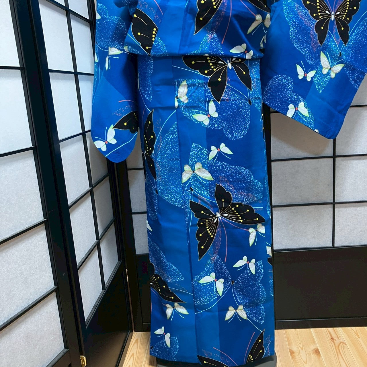 ［9433］浴衣 美品 舞蝶文様 金彩 綿 レディース リメイク ゆかた