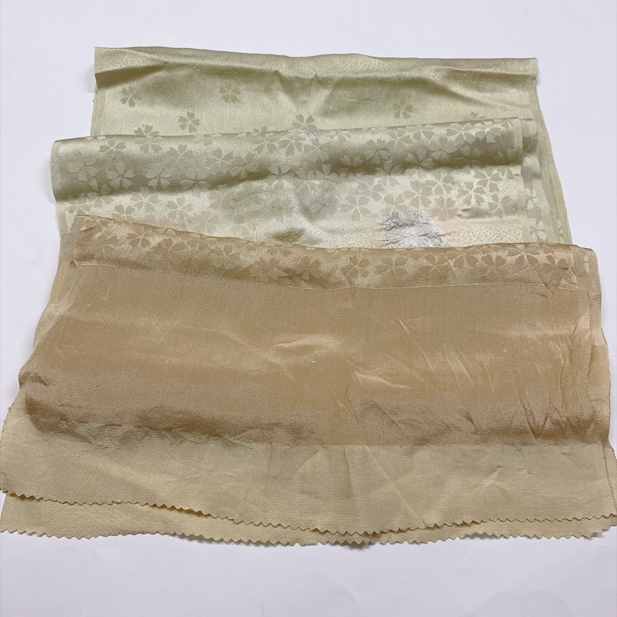 ［9870］帯締め 帯揚げ セット 舞花文様 ぼかし 絞り 正絹 着物 帯絞め