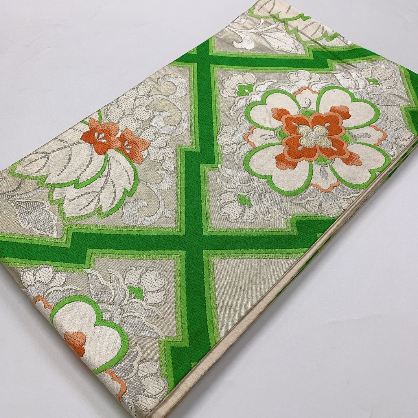 ［8951］袋帯 桐花松皮菱文様 刺繍 六通 正絹 着物 フォーマル