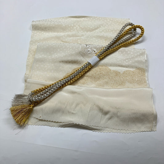 ［9829］帯締め 帯揚げ セット 亀甲花文様 雲取 金彩 白 正絹 着物 帯絞め