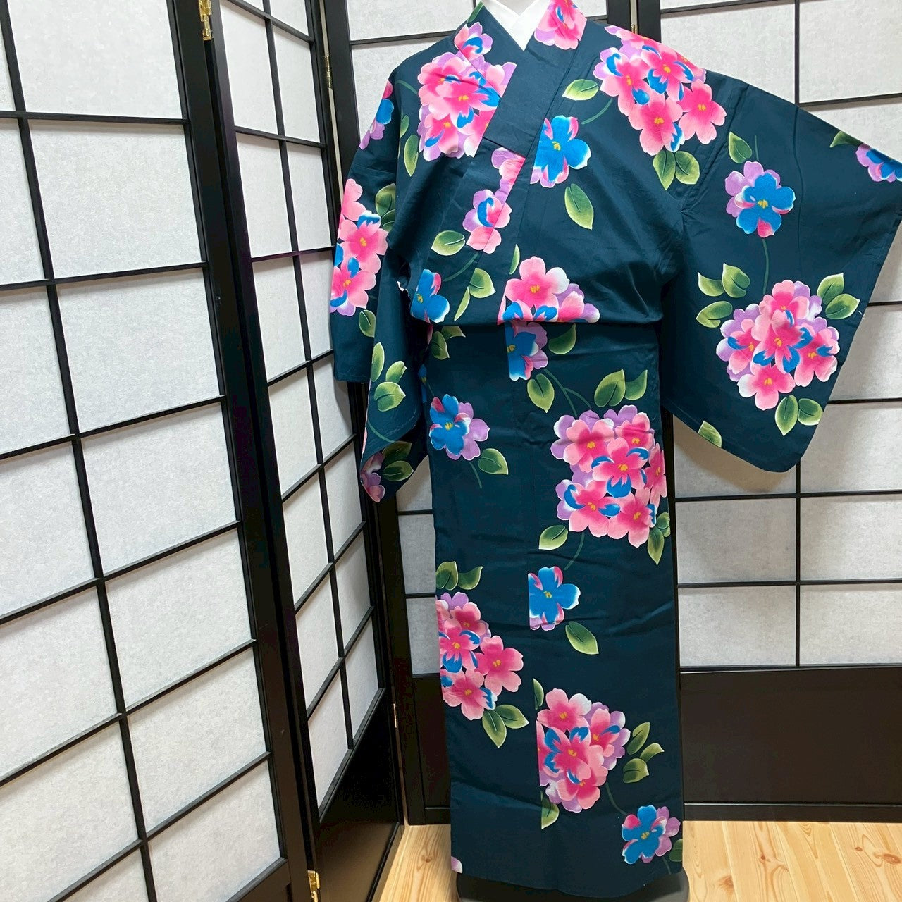 ［9495］浴衣 美品 枝花文様 ゆかた レディース 綿 リメイク