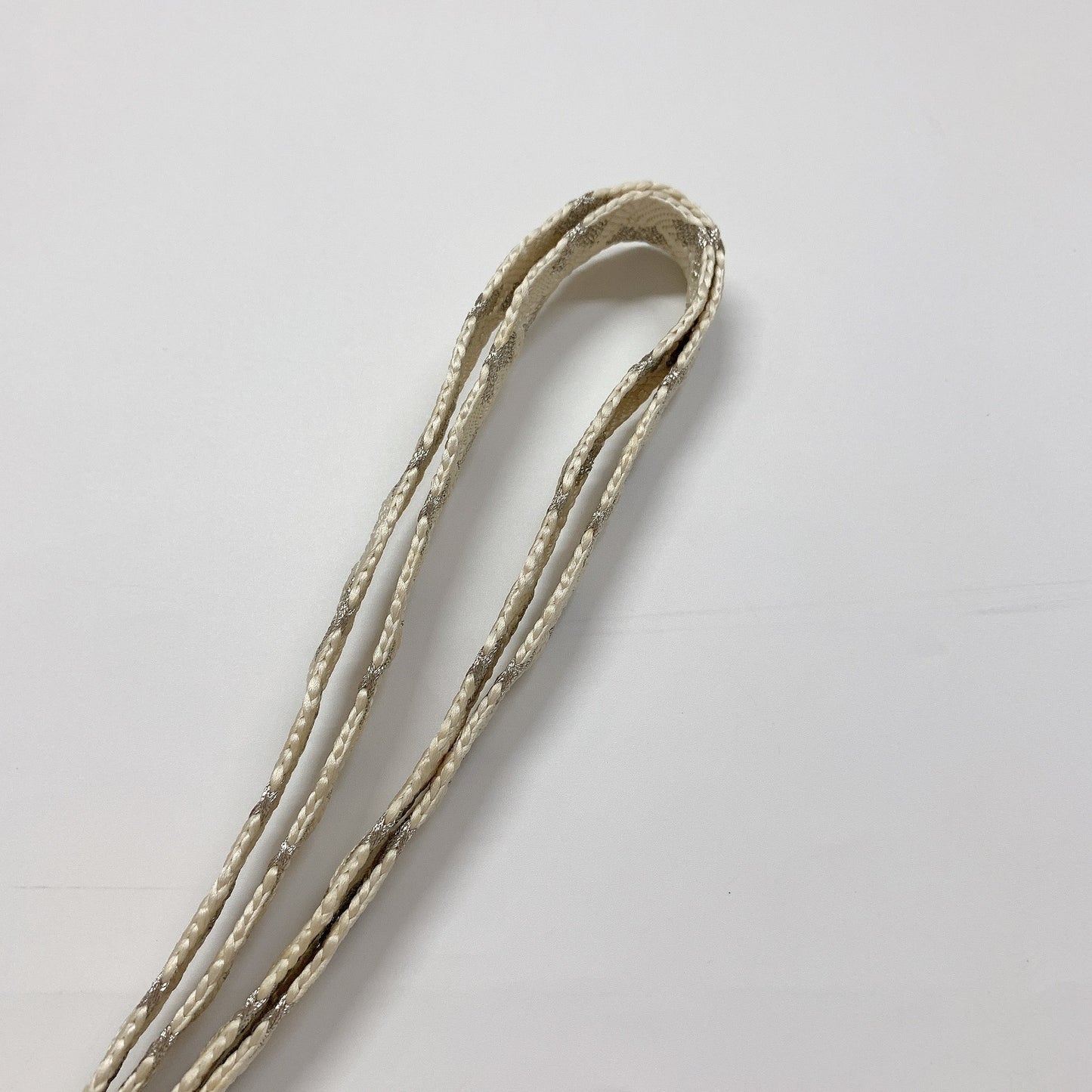 ［8628］帯締め 帯揚げ セット 蔓文様 銀糸 白 正絹 着物 帯絞め