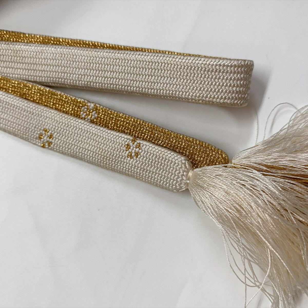 ［9295］帯締め 帯揚げ セット 霞文様 金糸 白 正絹 着物 帯絞め