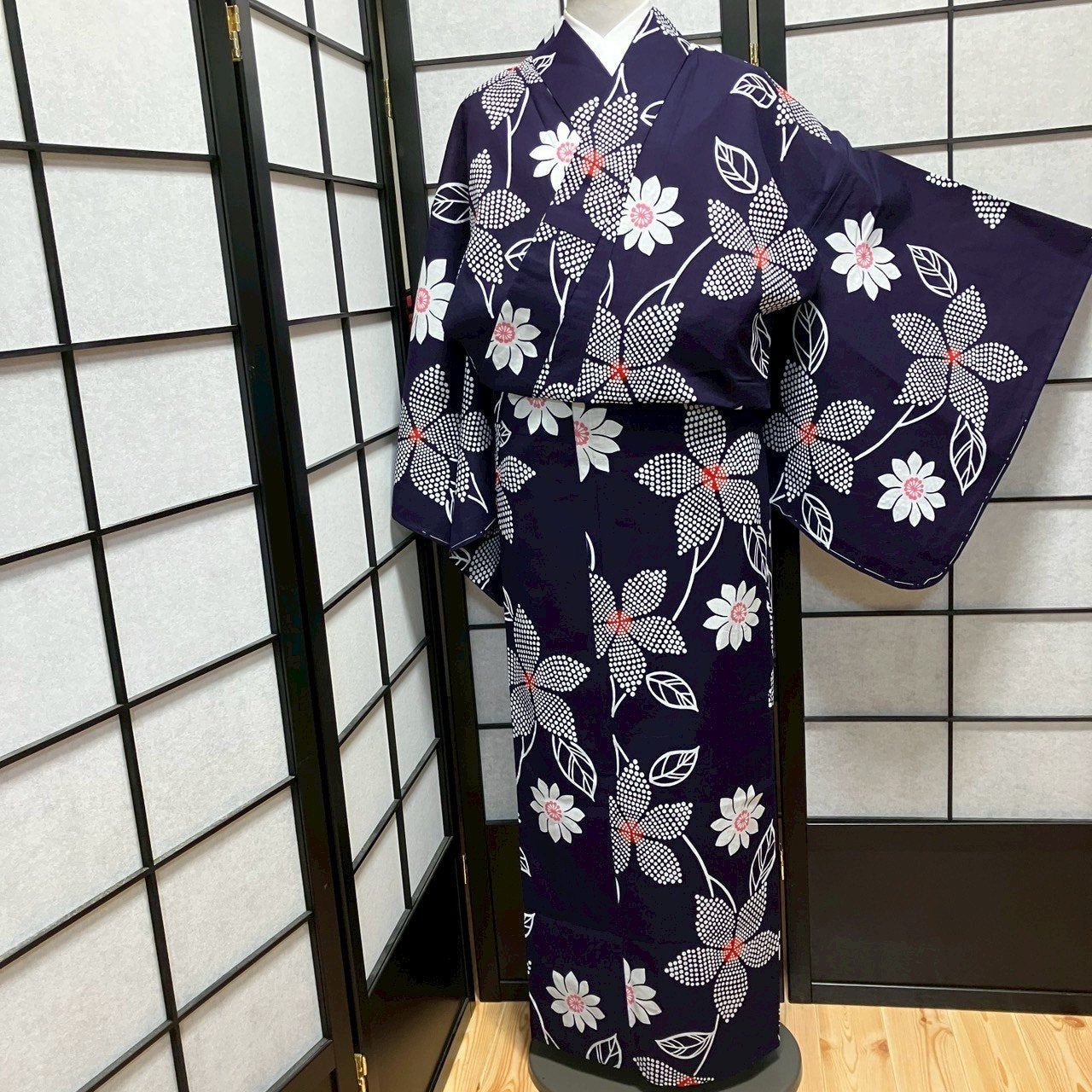 ［9421］浴衣 美品 草花散らし ゆかた レディース 綿 リメイク