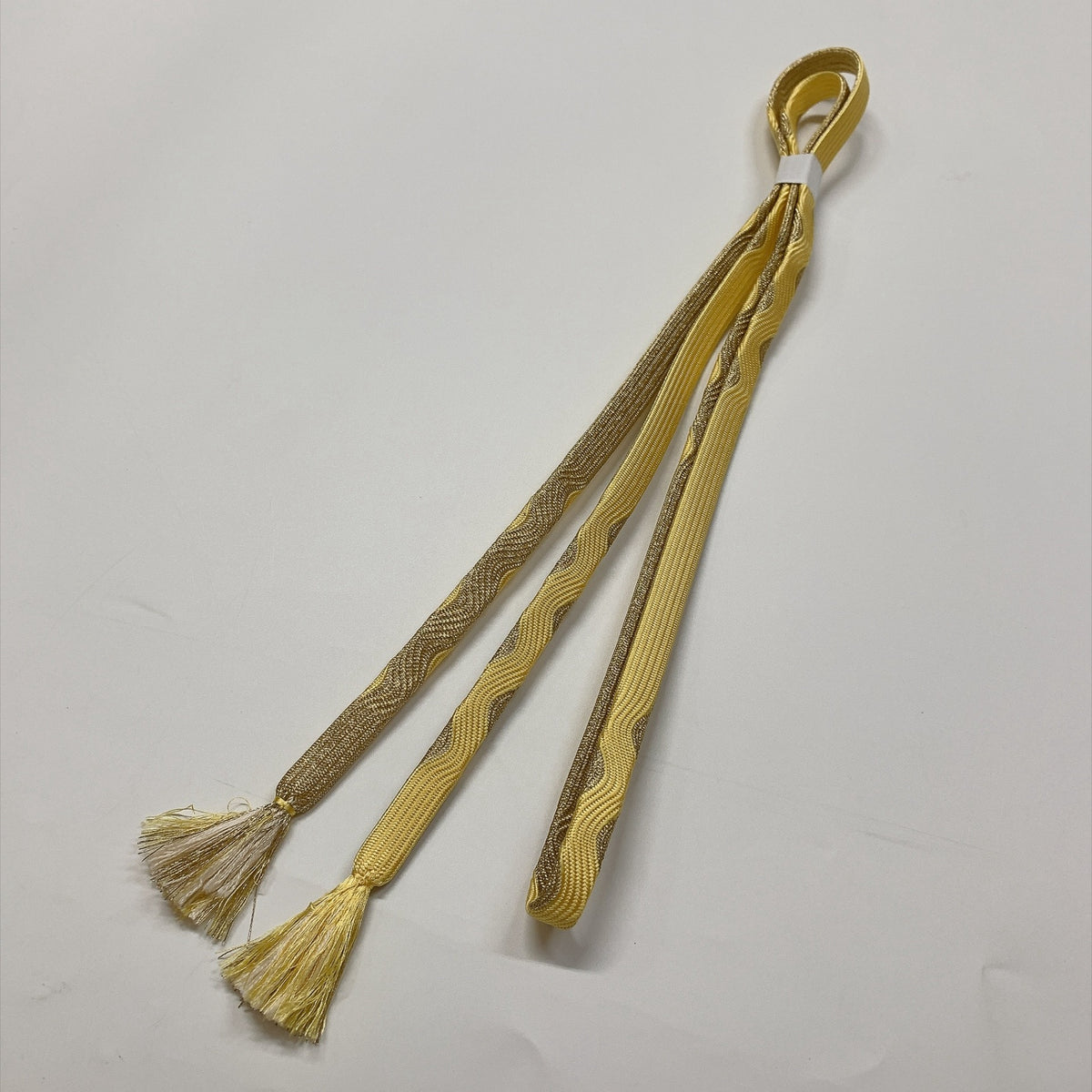 ［9302］帯締め 帯揚げ セット 縮緬 金糸 正絹 着物 帯絞め