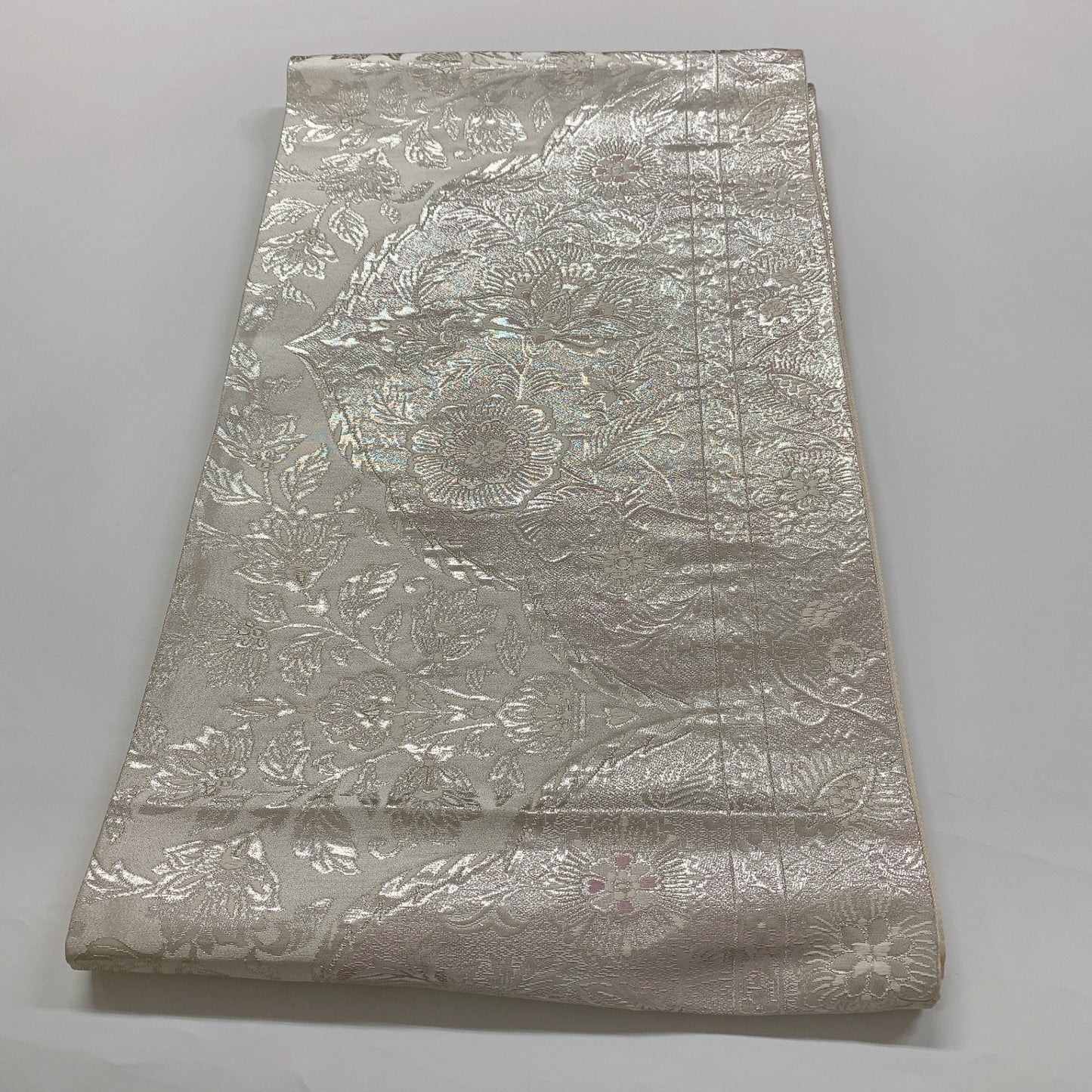［8931］袋帯 花唐草文様 銀彩 シルバー 六通 逸品 着物 正絹 フォーマル