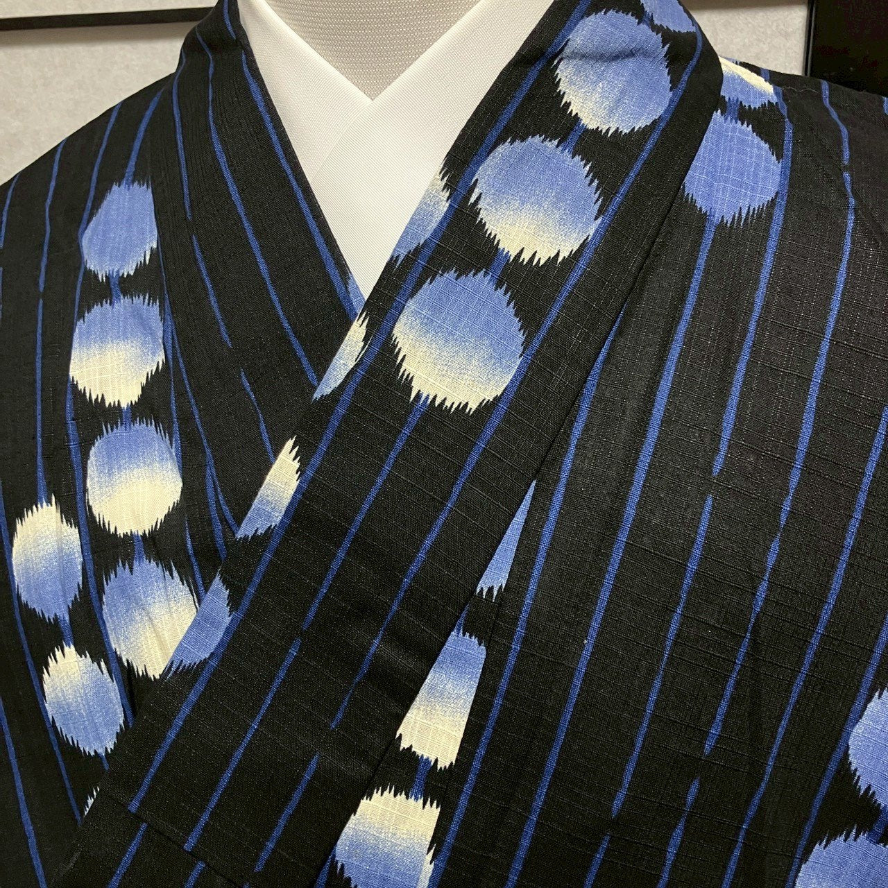 ［9427］浴衣 美品 縞帳丸文様 黒 ゆかた レディース 綿 リメイク
