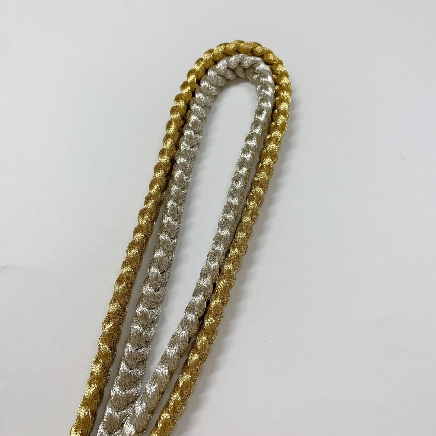 ［8400］帯締め 帯揚げ セット 乱菊文様 金銀糸 正絹 着物 帯絞める 白