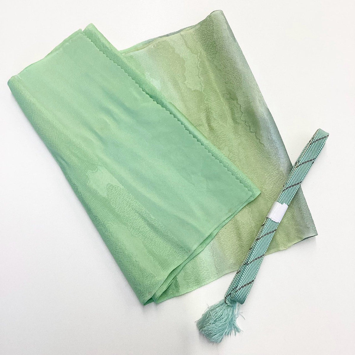 ［9172］帯締め 帯揚げ セット 雲取文様 縮緬 ぼかし 正絹 着物 帯絞め