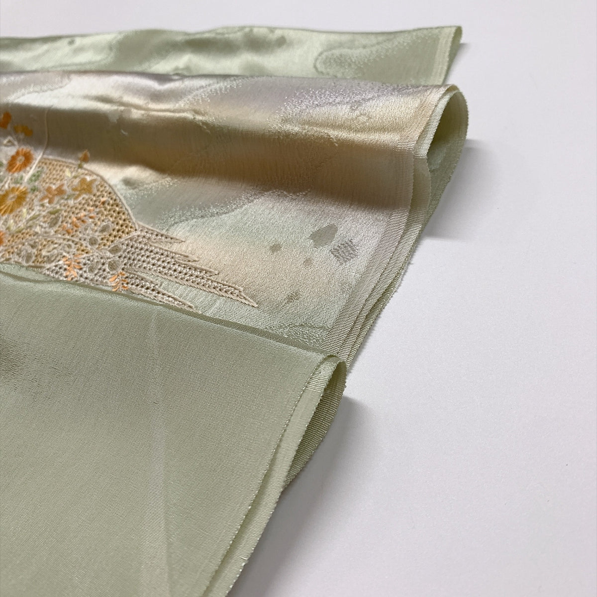 ［9812］帯締め 帯揚げ セット 扇面草花文様 ぼかし 刺繍 正絹 着物 帯絞め