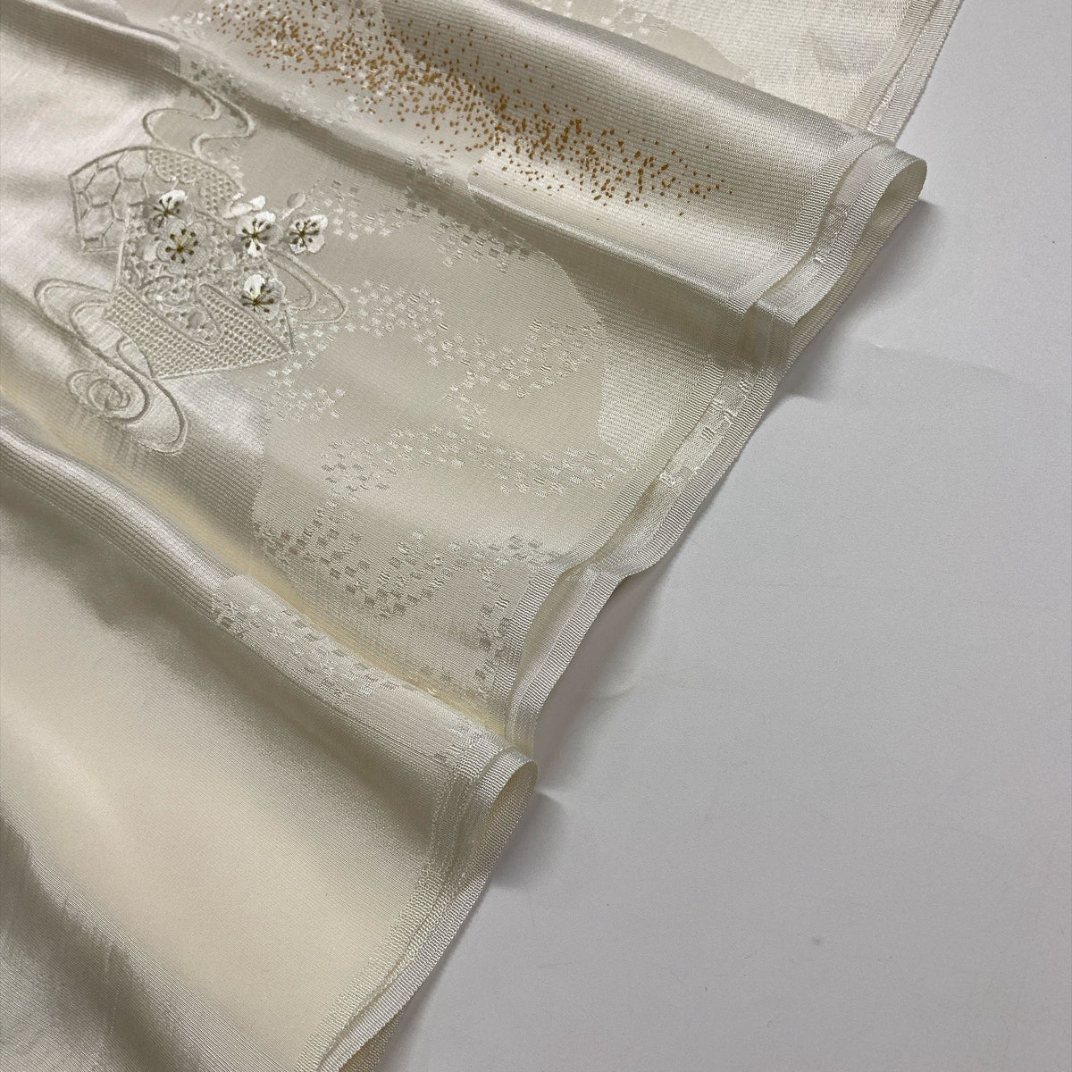 ［9824］帯締め 帯揚げ セット 扇面流水花文様 白 金彩 正絹 着物 帯絞め
