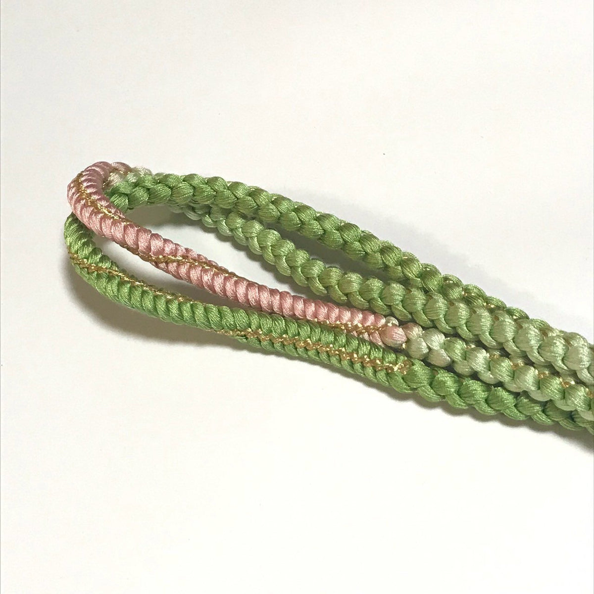 ［9970］帯締め 帯揚げ セット 美品 総絞り 金糸 正絹 着物 帯絞め 振袖 成人式