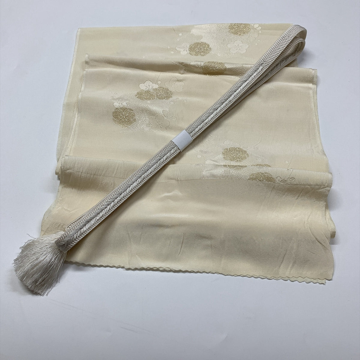 ［9282］帯締め 帯揚げ セット 梅鉢文様 金糸  正絹 着物 帯絞め