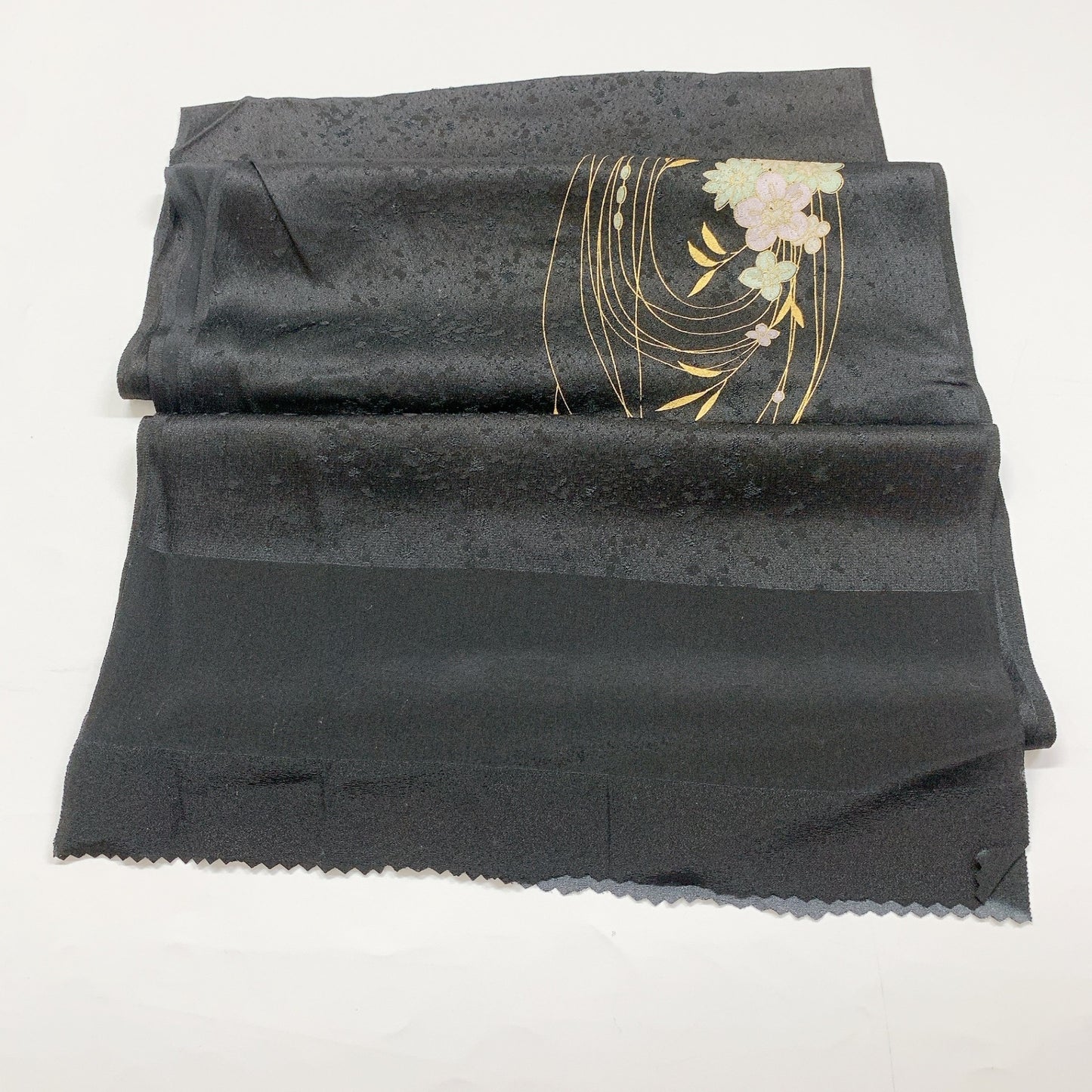 ［8304］帯締め 帯揚げ セット 枝花文様 金彩 黒 正絹 着物 帯絞め
