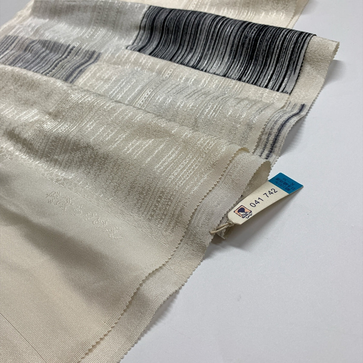 ［9827］帯締め 帯揚げ セット 市松模様 白 黒 逸品 正絹 着物 帯絞め