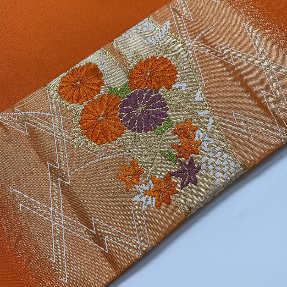 ［9413］名古屋帯 草花松皮菱吉祥文様 金彩 九寸 正絹 着物