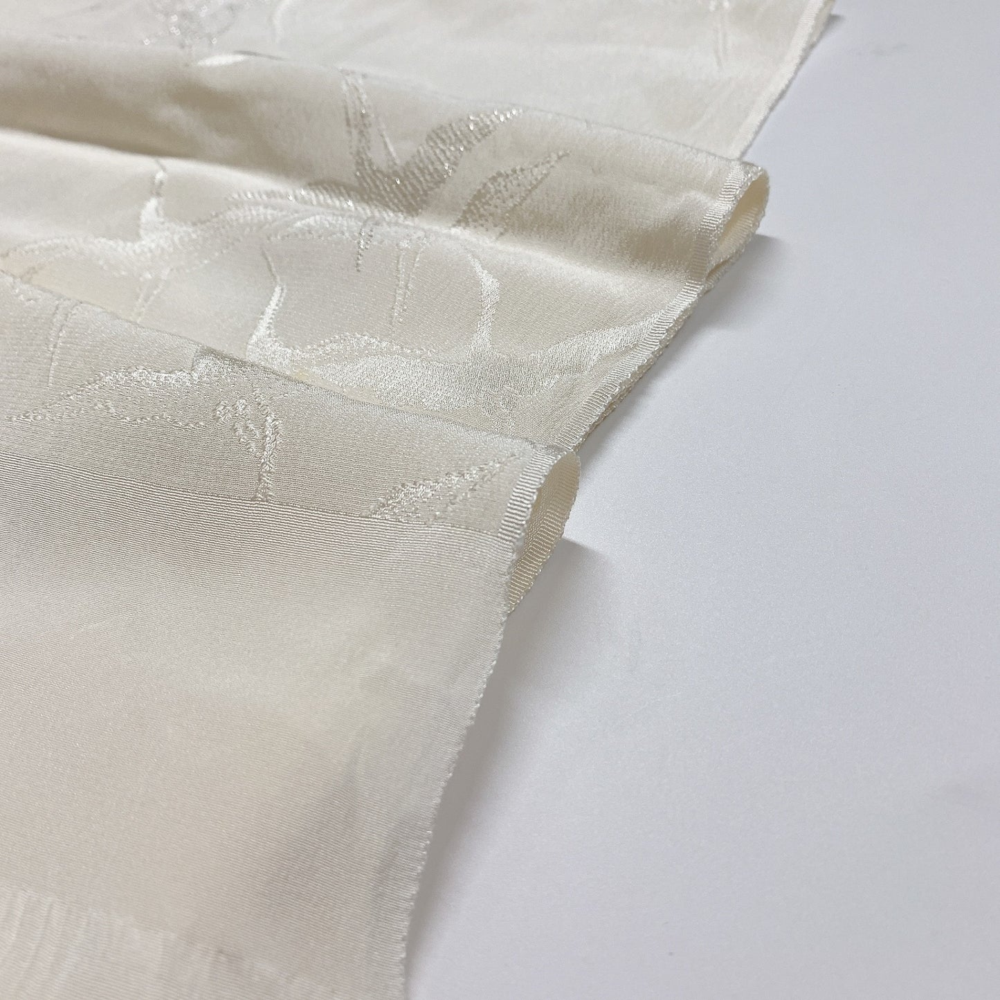 ［8736］帯締め 帯揚げ セット 舞鶴文様 銀糸 正絹 着物 帯絞め
