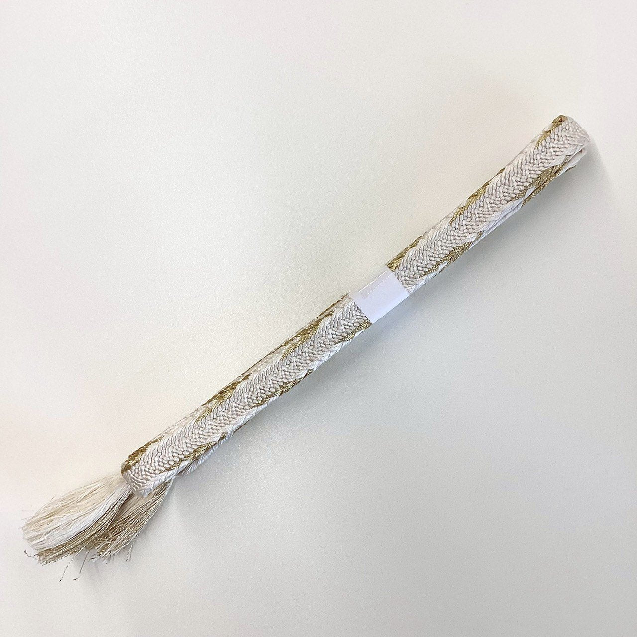 ［8518］帯締め 帯揚げ セット 梅文様 白 金糸 縮緬 正絹 着物 帯絞め