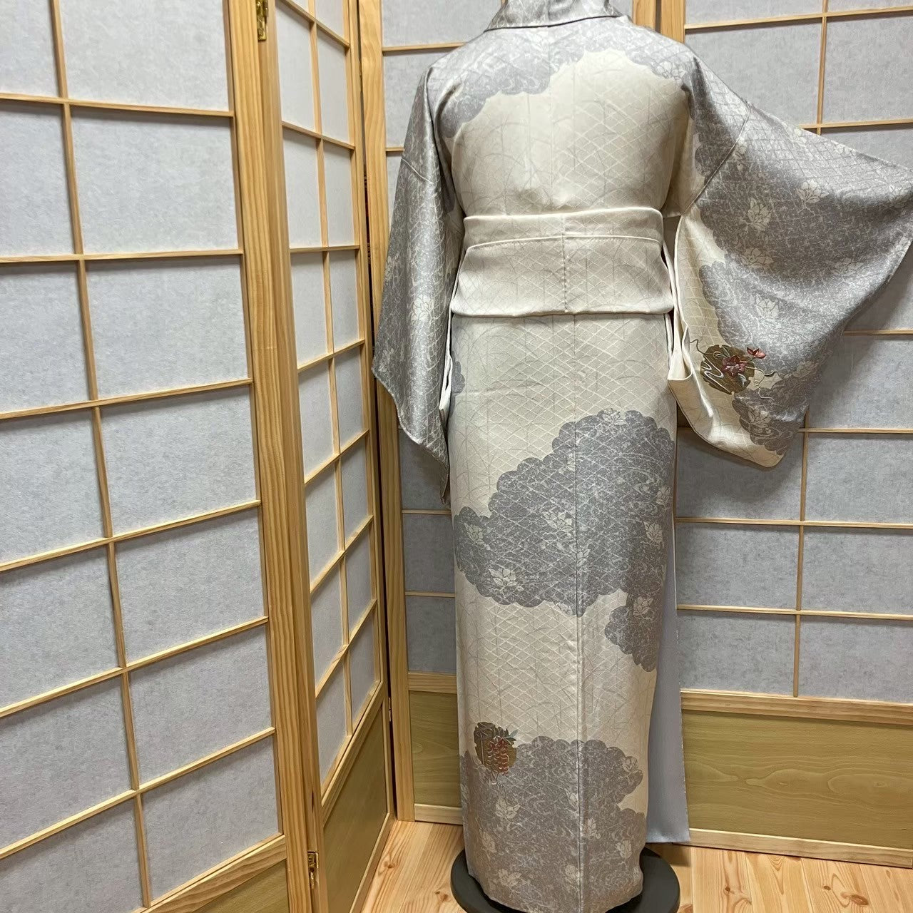 4353# Japanese Kimono Vintage Womens Silk Fabric Robe Kimono only sold