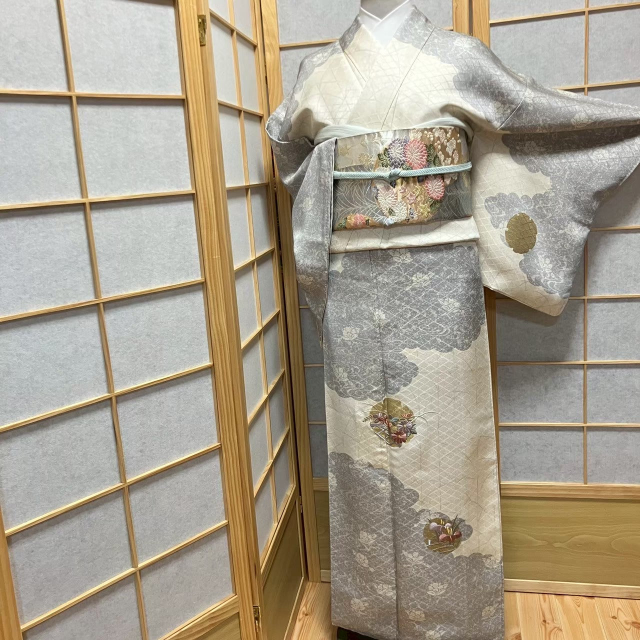 4353# Japanese Kimono Vintage Womens Silk Fabric Robe Kimono only sold