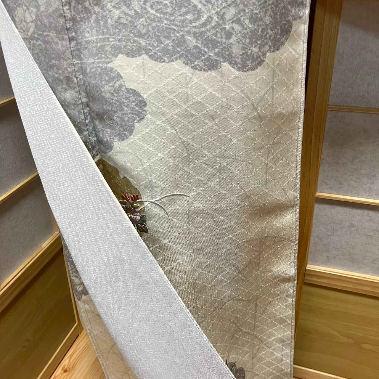 4353# Japanese Kimono Vintage Womens Silk Fabric Robe Kimono only sold