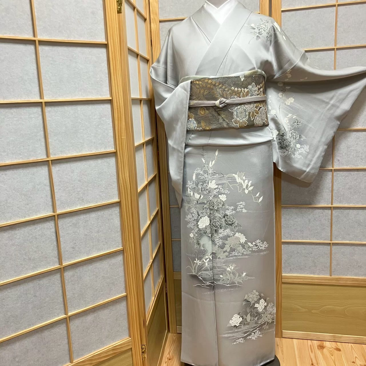 5809# Japanese Kimono Vintage Womens Silk Fabric Robe Kimono only sold