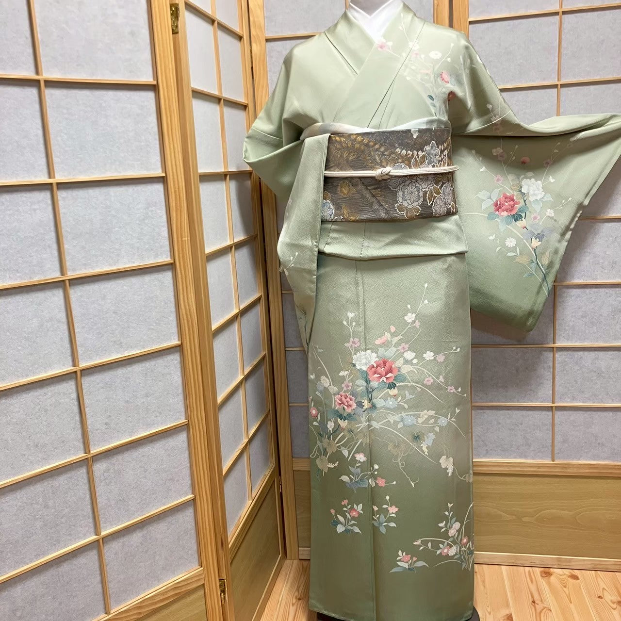 5820# Japanese Kimono Vintage Womens Silk Fabric Robe Kimono only sold