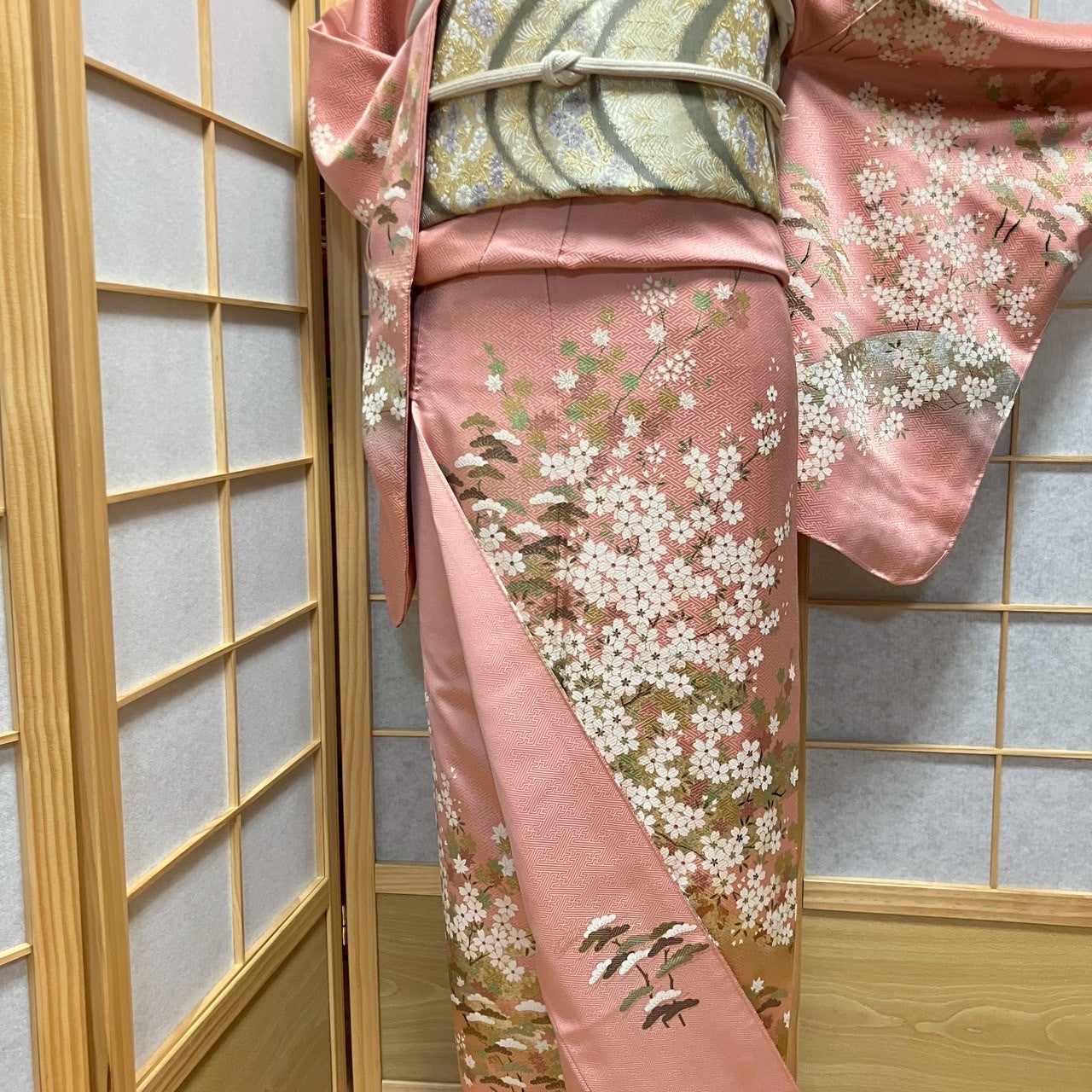 5831# Japanese Kimono Vintage Womens Silk Fabric Robe Kimono only sold Pink