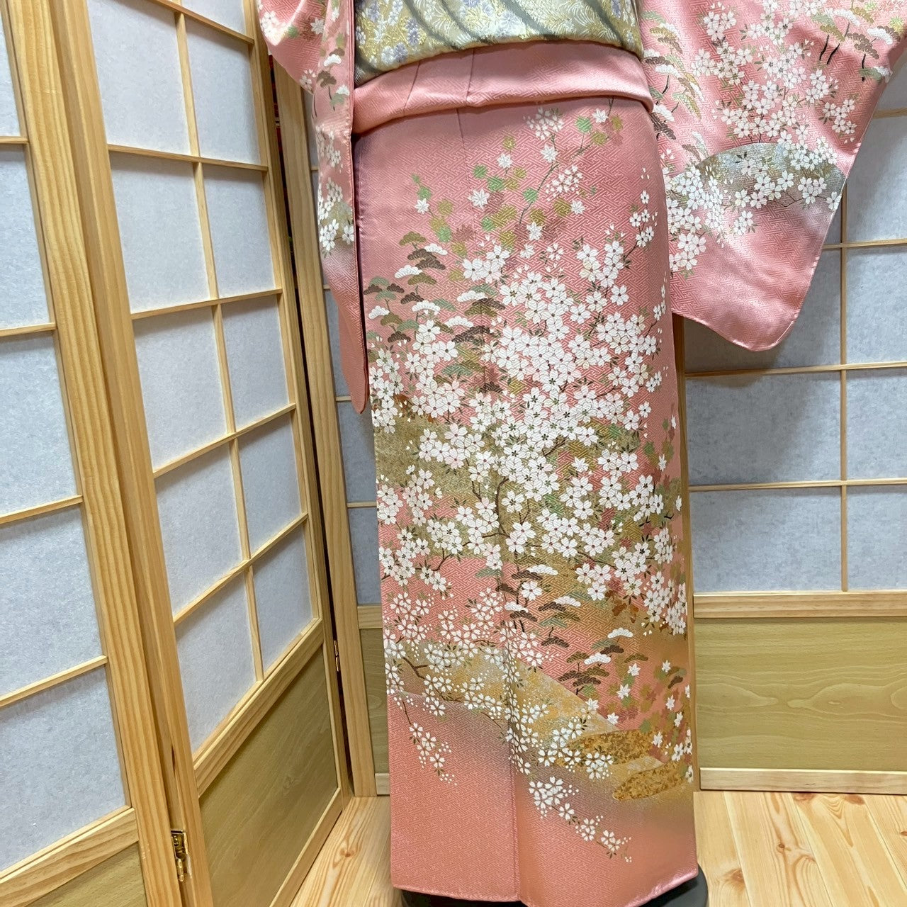 5831# Japanese Kimono Vintage Womens Silk Fabric Robe Kimono only sold Pink