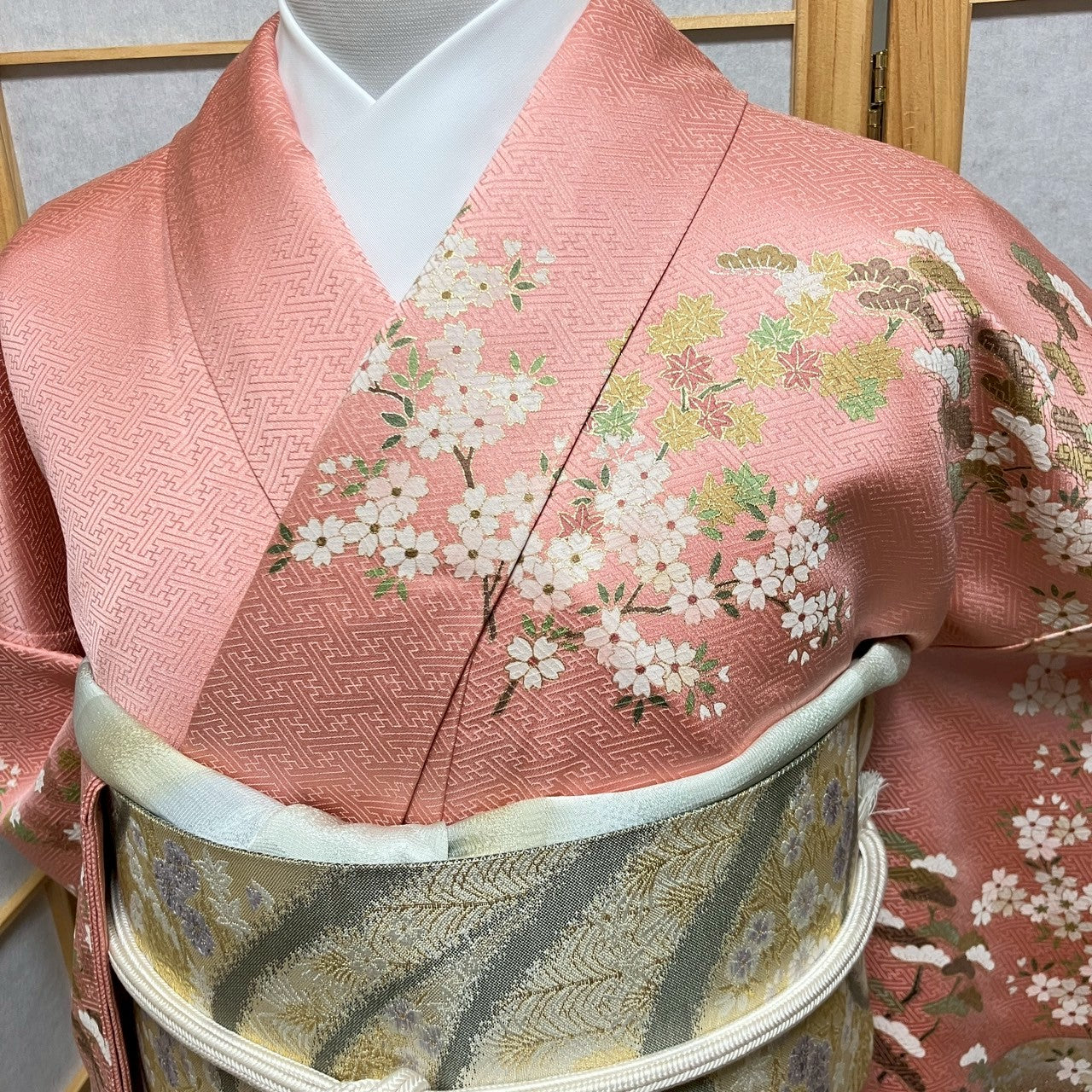 5831# Japanese Kimono Vintage Womens Silk Fabric Robe Kimono only sold Pink