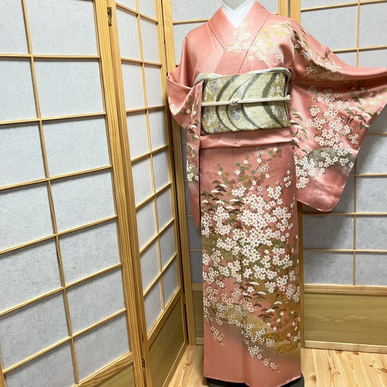 5831# Japanese Kimono Vintage Womens Silk Fabric Robe Kimono only sold Pink