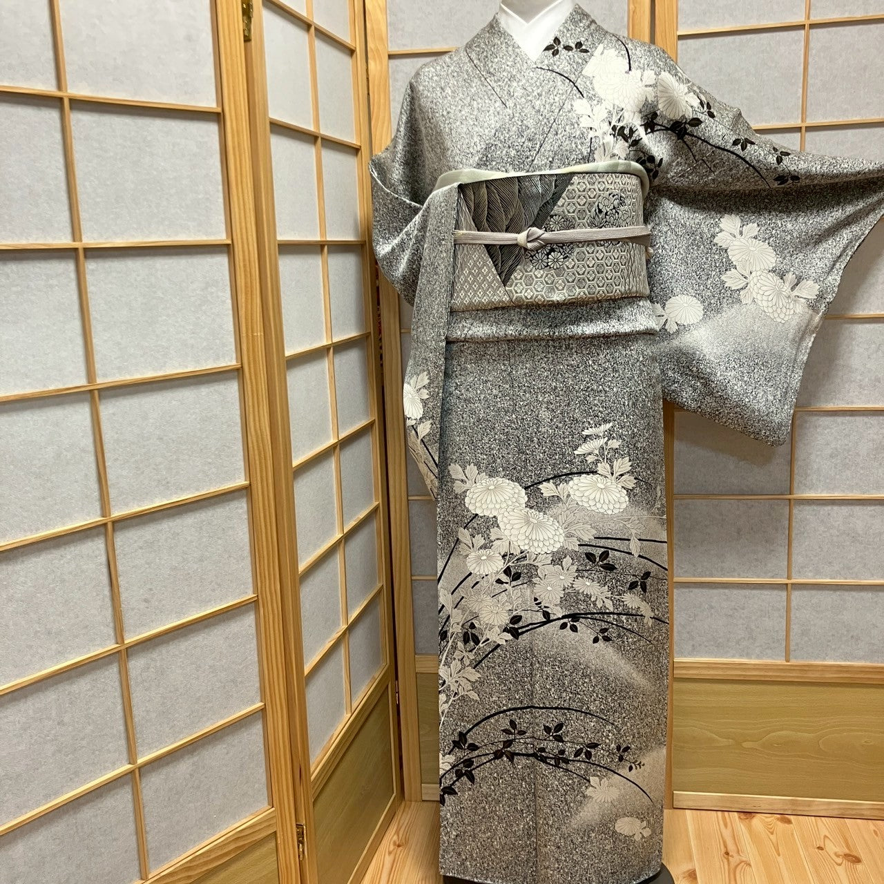 5834# Japanese Kimono Vintage Womens Silk Fabric Robe Kimono only sold