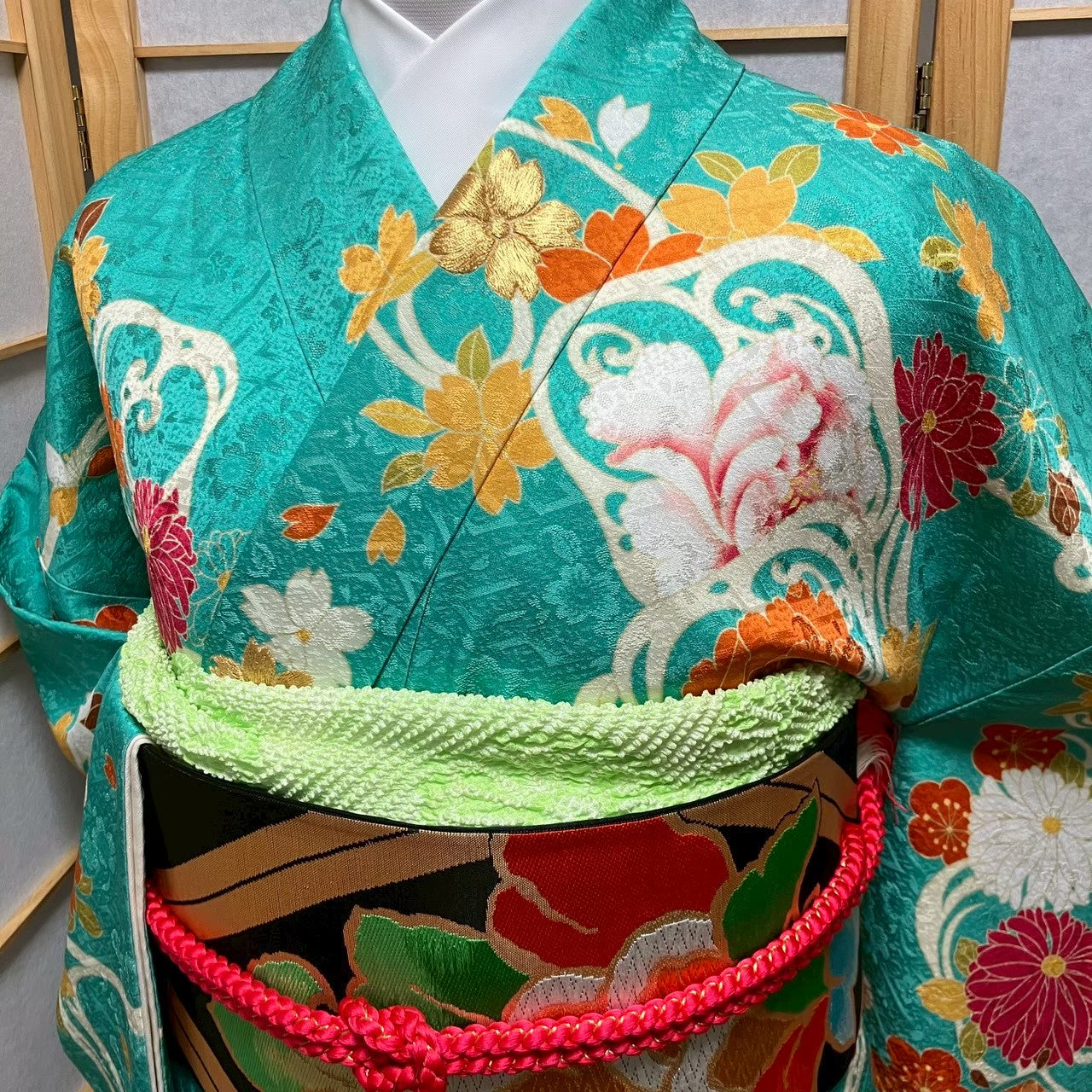 6120# Japanese Vintage Furisode Kimono Obi Obijime Obiage 4-Piece Set Silk Robe