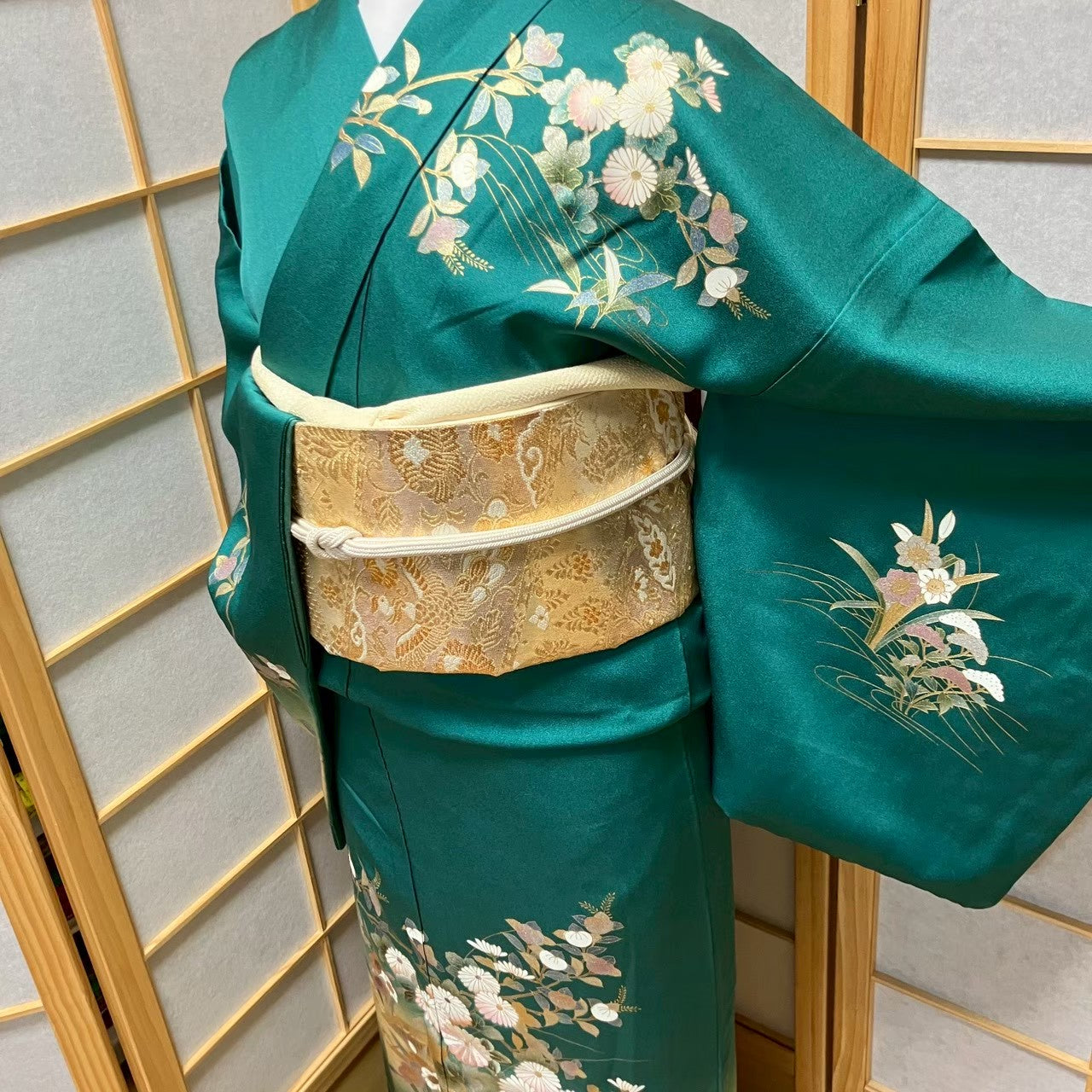 6121# Japanese Kimono Vintage Womens Silk Fabric Robe Kimono only sold