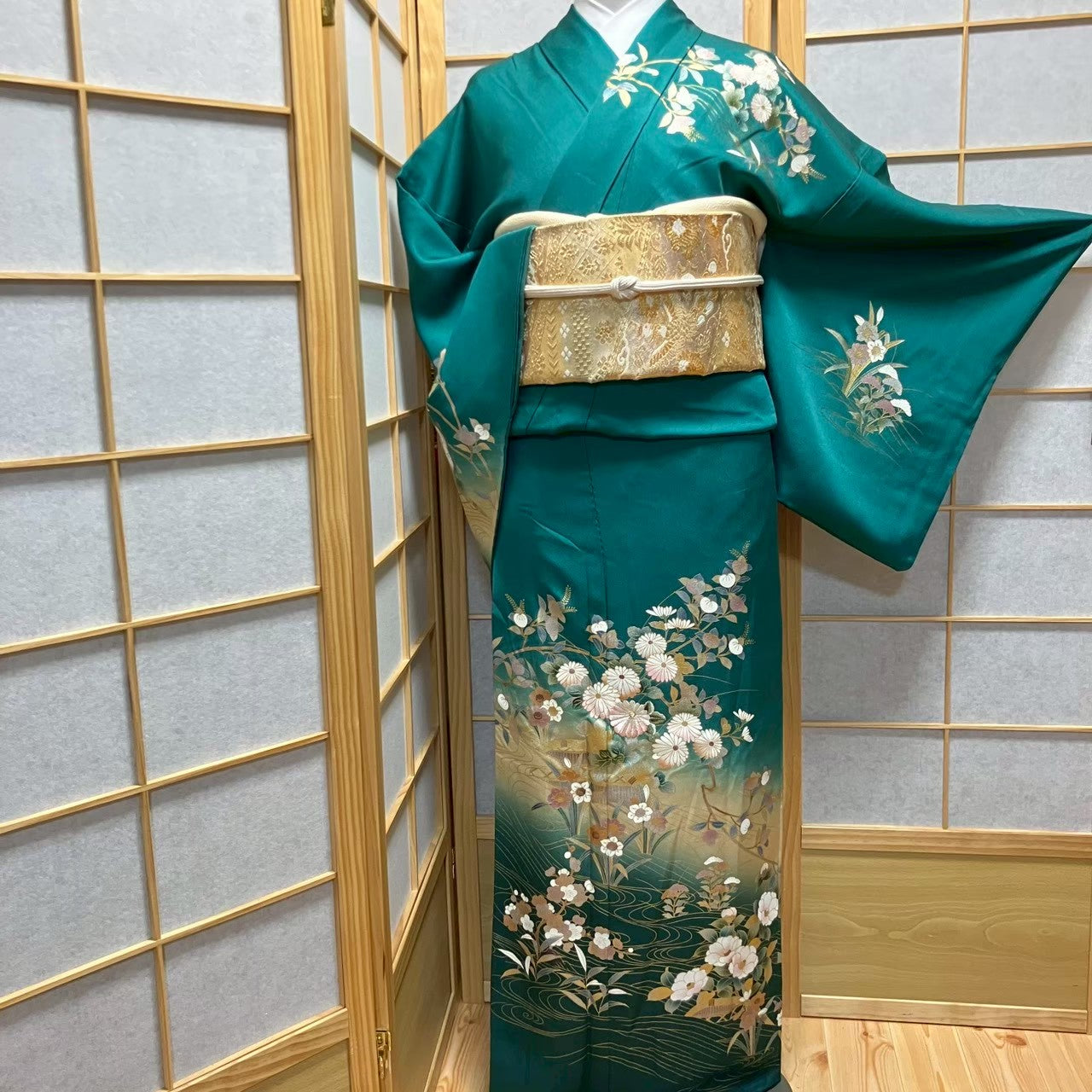 6121# Japanese Kimono Vintage Womens Silk Fabric Robe Kimono only sold