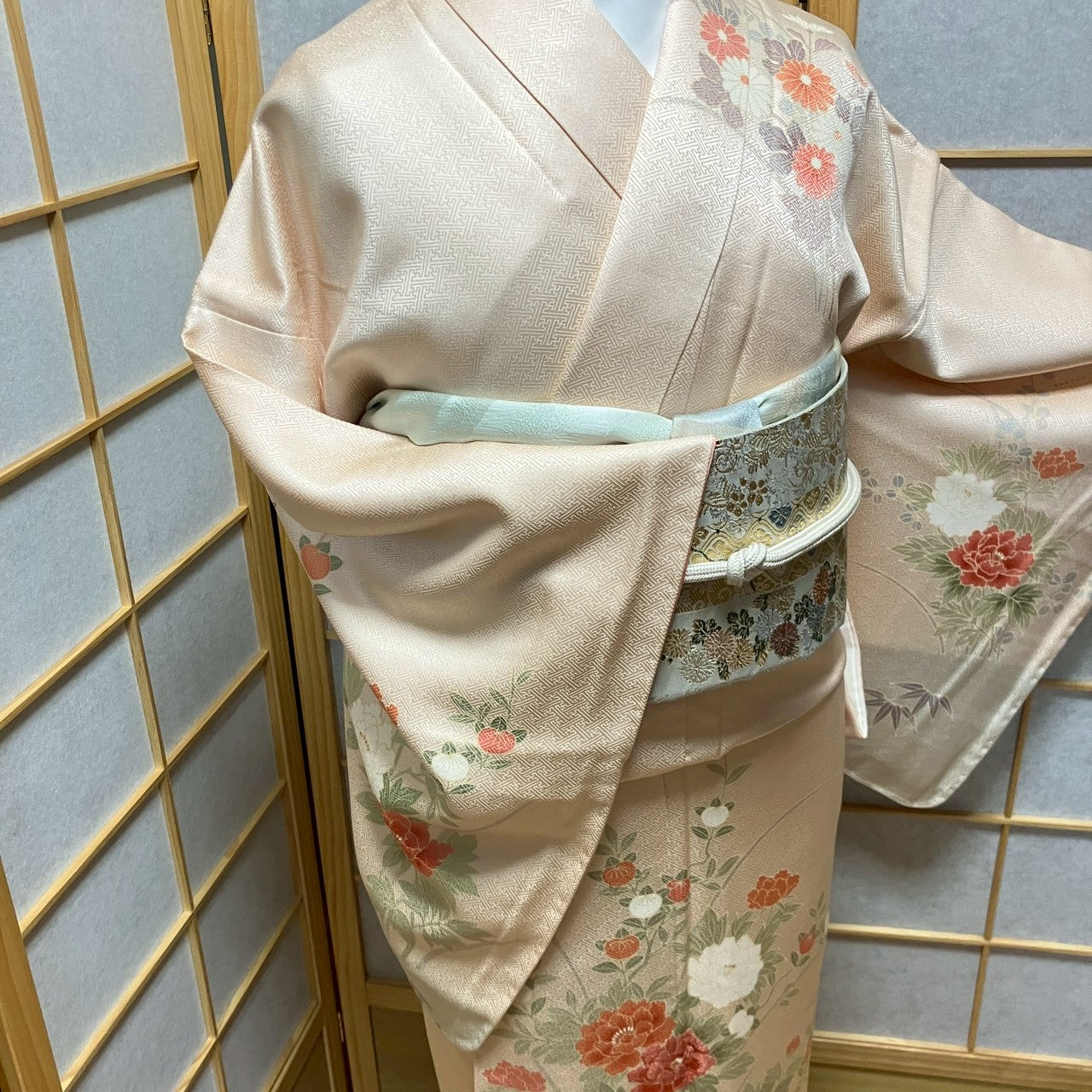 6131# Japanese Kimono Vintage Womens Silk Fabric Robe Kimono only sold Unused