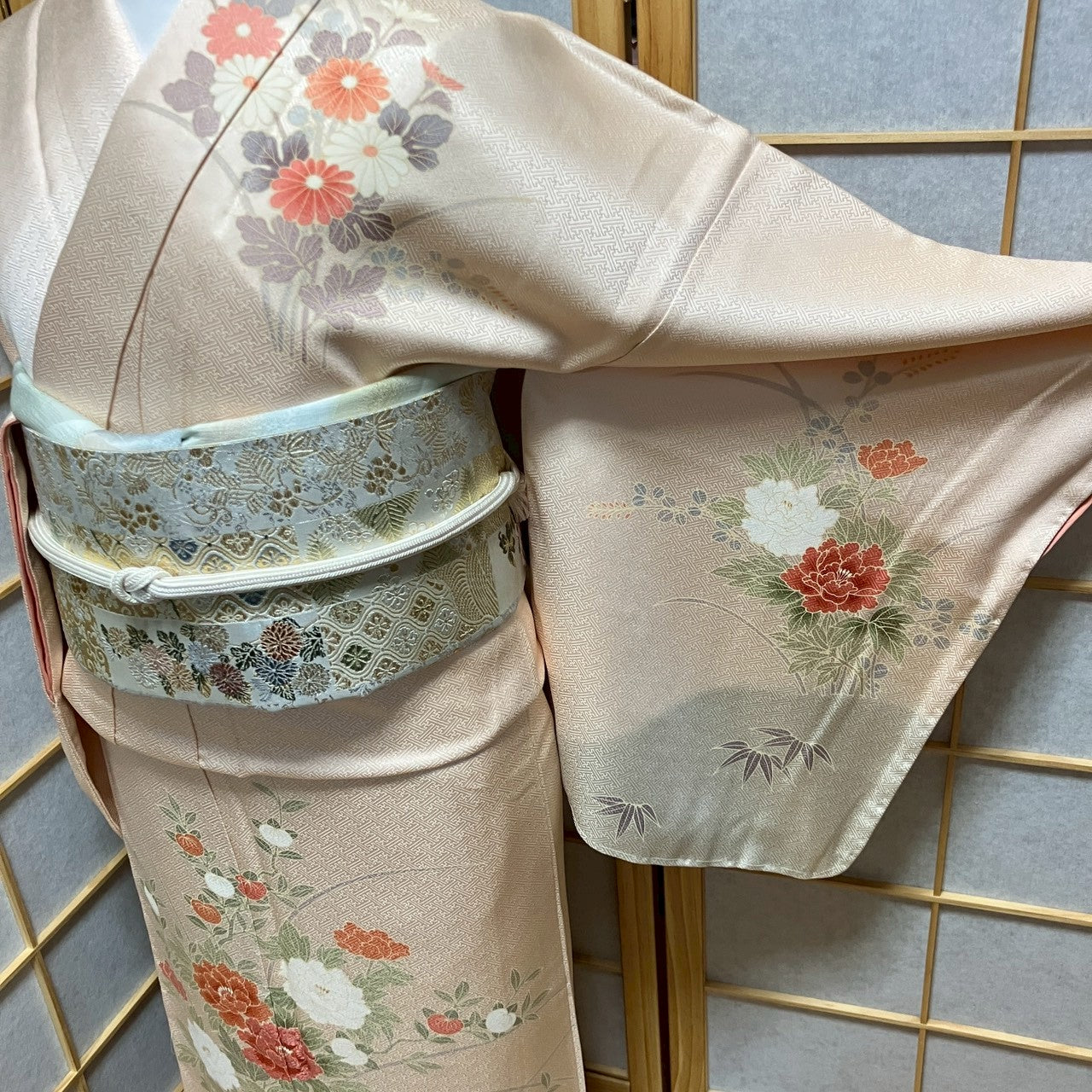 6131# Japanese Kimono Vintage Womens Silk Fabric Robe Kimono only sold Unused