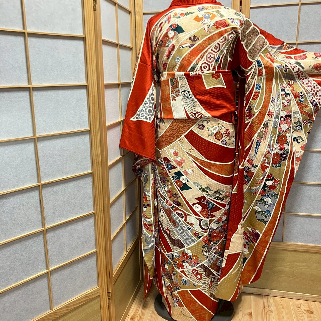 6140# Japanese Vintage Furisode Kimono Obi Obijime Obiage 4-Piece Set Silk Robe