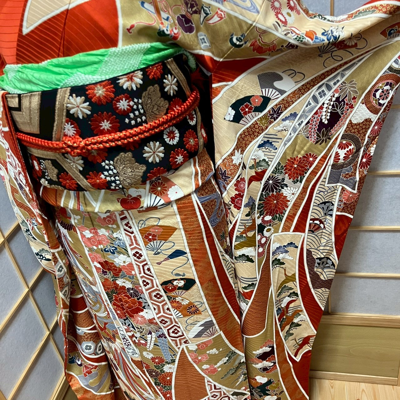 6140# Japanese Vintage Furisode Kimono Obi Obijime Obiage 4-Piece Set Silk Robe